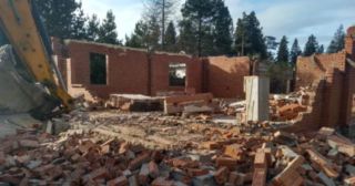 Демонтаж 1 этажного дома Гулькевичи, цена от 1596 руб.