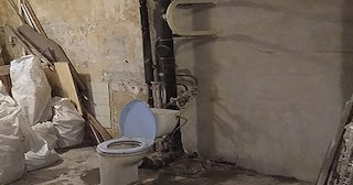Демонтаж сантехкабины в панельном доме - цена от 1030 рублей | Сварной-Гль